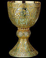 Athelstan's Chalice: Uma obra de arte da época anglo-saxã com toques góticos inesperados!